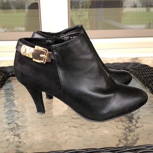 Women’s ankle boots